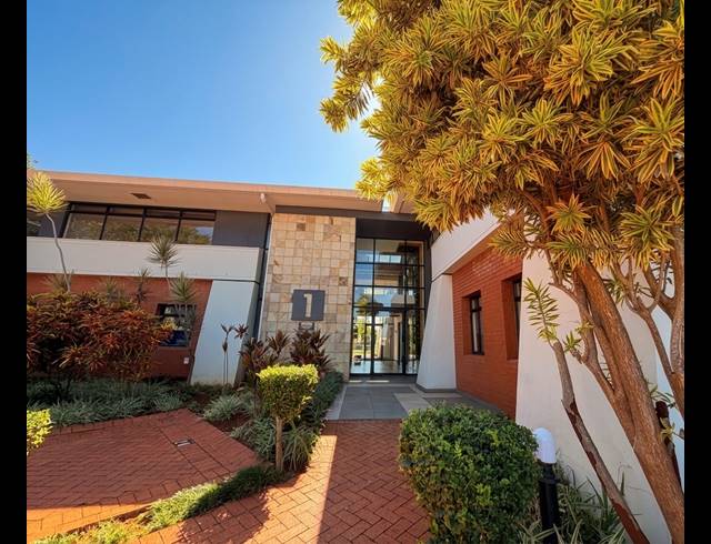 255M² OFFICE TO LET IN LA LUCIA RIDGE